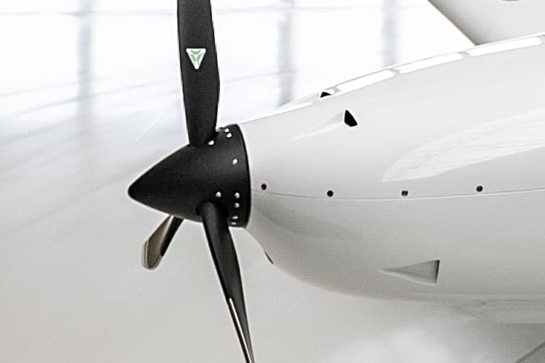 Constant-speed propeller on the Bristell RG